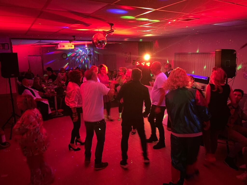The Grove Sports & Social Club Welcome to The Grove Sports & Social Club, located in the heart of Atherstone